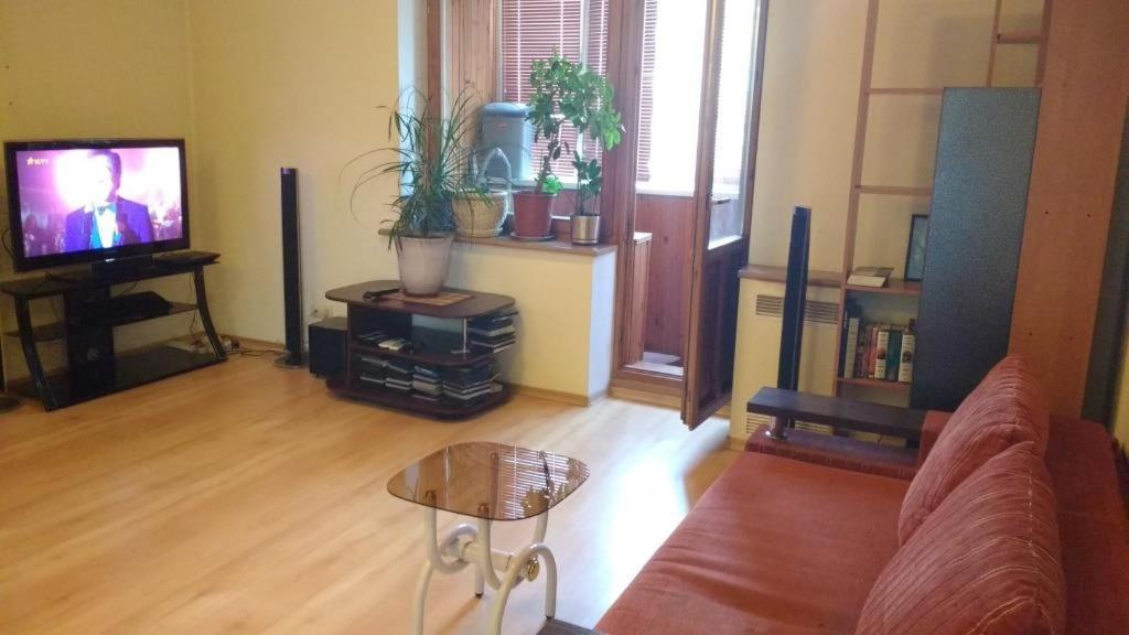 Бастионная 1/36 Apartment Kiev Luaran gambar